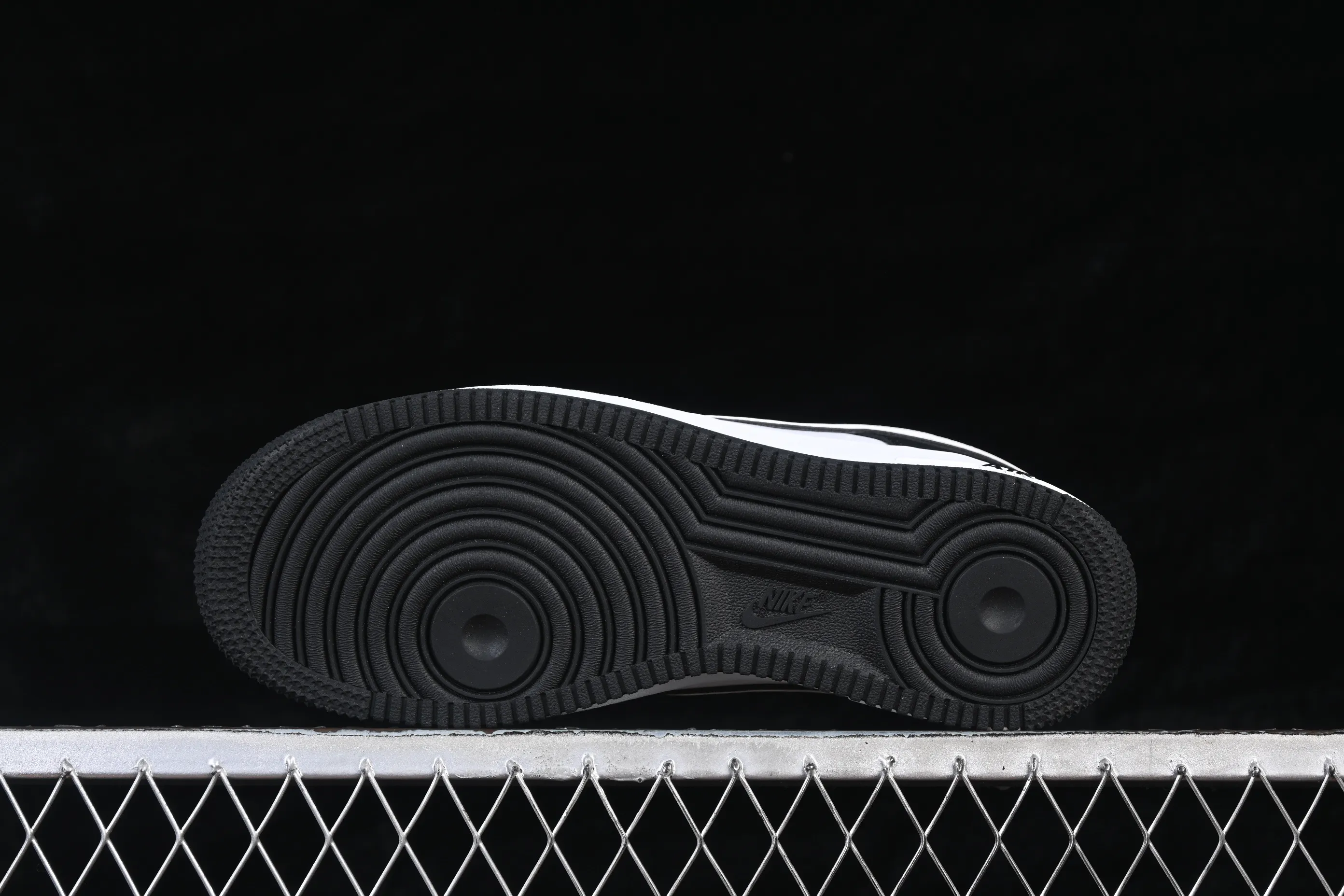 All categories Nk Air Force 1 Air Force series Nk Air Force 1 Low Air Force low-top GX foreign trade version Nike Air Force 1'07 Low Air Force 1 low-top casual sneakers DX0788-001
